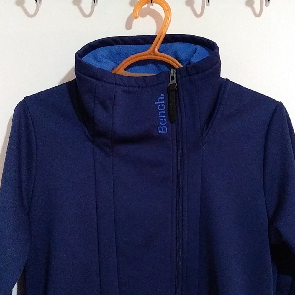 Bench sweater - Picture 3 of 3